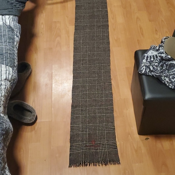 Louis Vuitton scarf - Picture 2 of 2